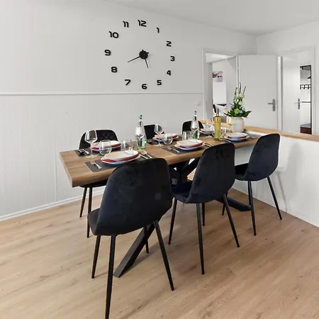 Vinful: Premium-apartment Mit Balkon Und Parkplatz *