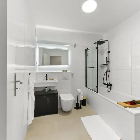Vinful: Premium-apartment Mit Balkon Und Parkplatz