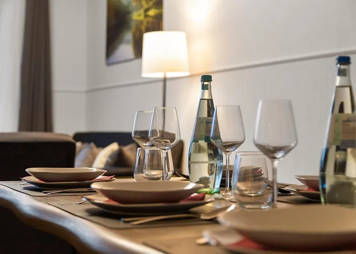 公寓 Vinful: Premium-apartment Mit Balkon Und Parkplatz 鲁尔河畔米尔海姆