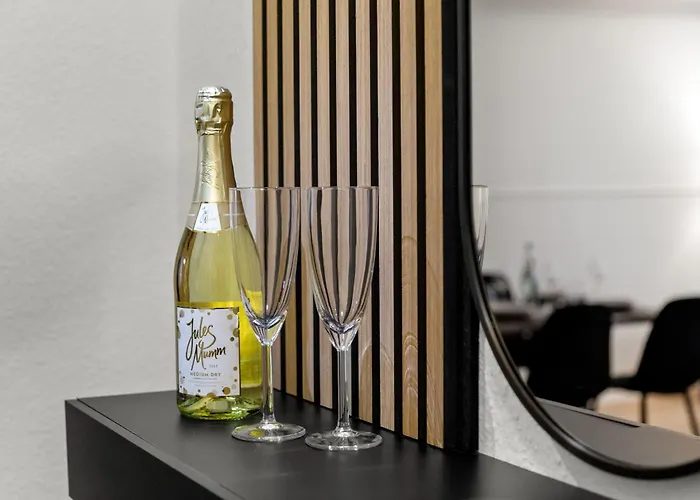 Vinful: Premium-apartment Mit Balkon Und Parkplatz Apartment *